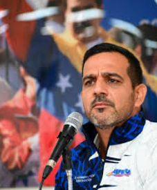 Governor Teran announcing G-Network fiber optic agreement